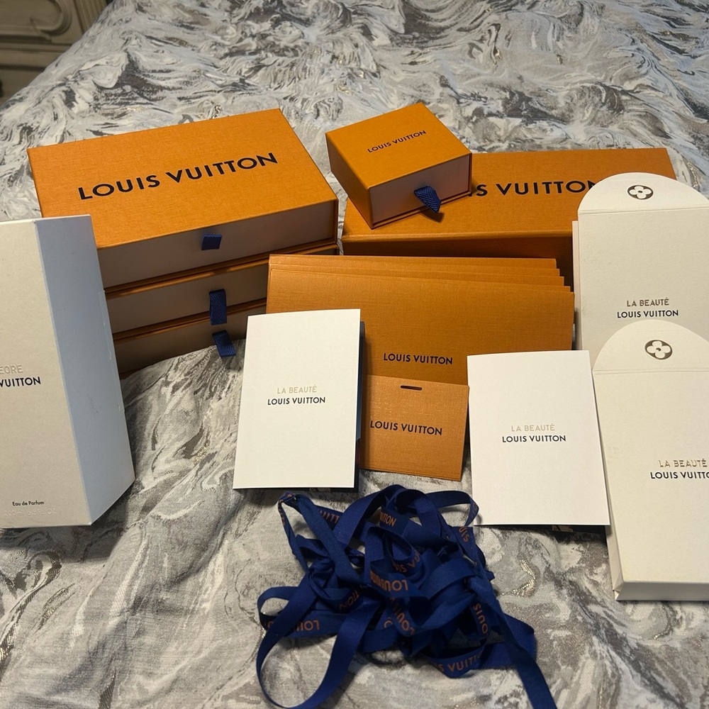 Louis Vuitton Orange and White Boxes. Brand New, all pieces pictured included